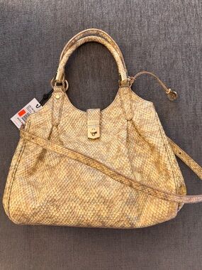 NWT Brahmin Elisa handbag in Beige